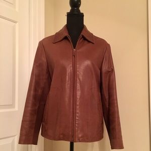 ☘️PRICE DROP!☘️VINTAGE leather bomber
